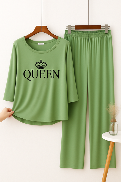 Green Queen Crown Printed Pajama Set - Royal Sleepwear